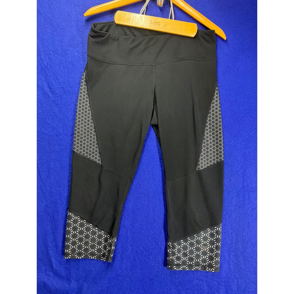 Athleisure Womens Champion C9 Capri Leggings XL Black Geometric Starburst